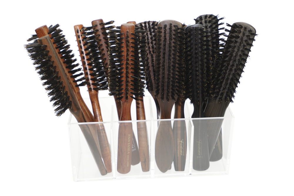 Display equipped with 12 hairbrushes, pure boar bristles