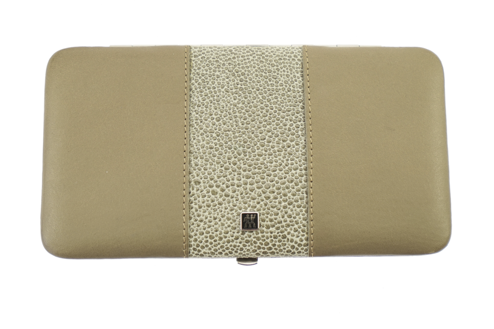 Manicure case, cow leather with metal frame, 7 pcs.