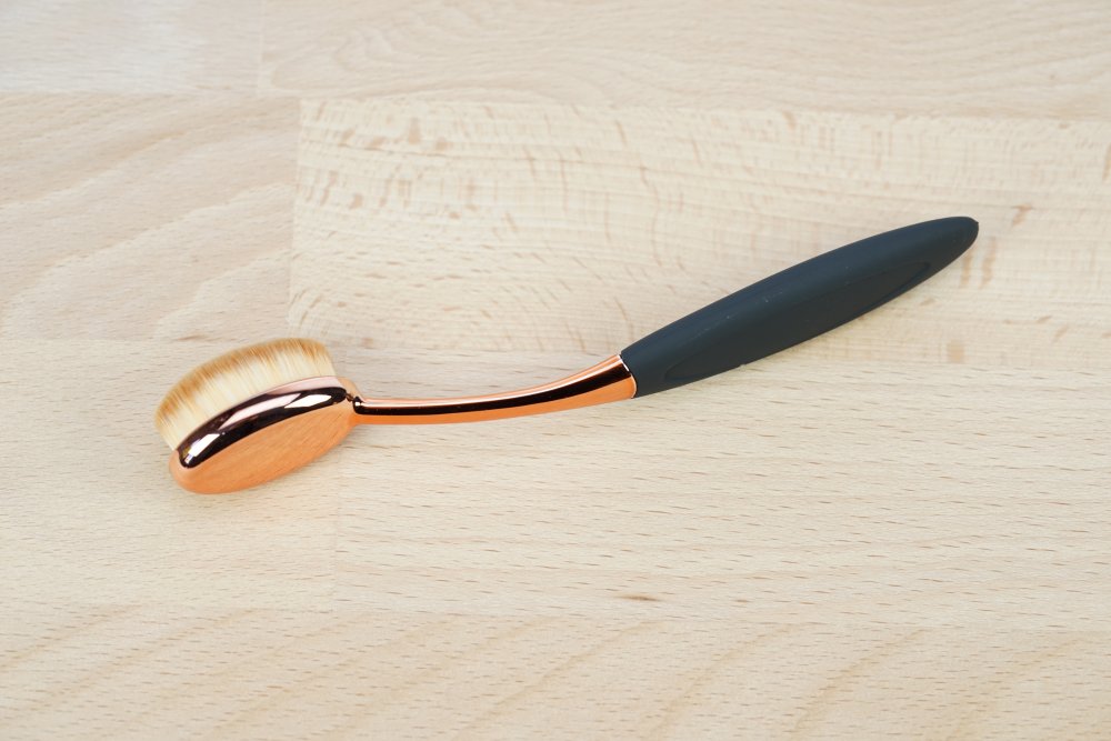 Make-up brush, oval small, Length: 14 cm